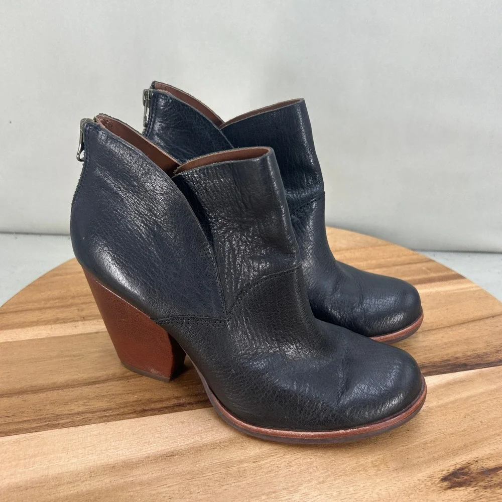 Kork-Ease Velma Black Leather Ankle Booties Block Heel Rear Zip Size 7.5 M